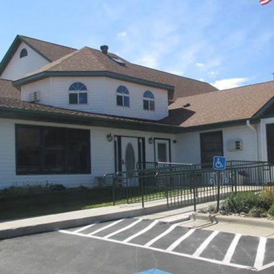 Exterior shot of The Victorian showing handycap access ramp